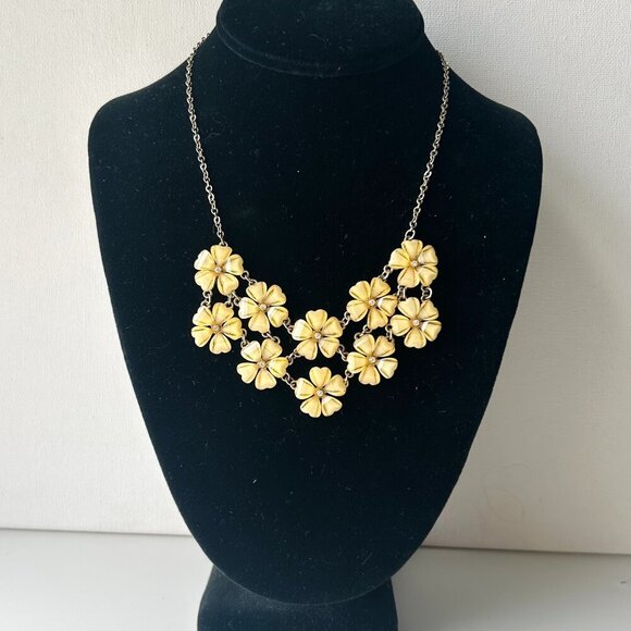 Vintage Yellow Daisy Flower Bib Necklace   - Picture 1 of 4